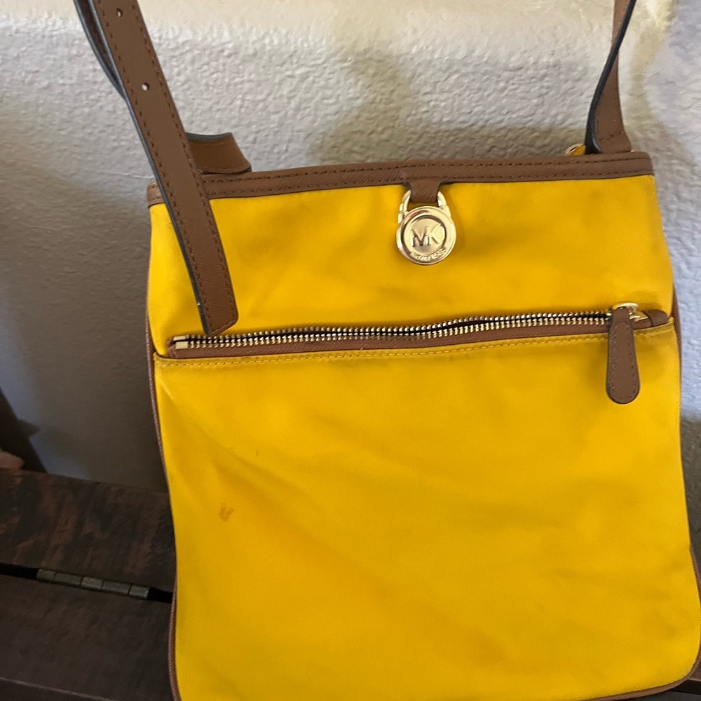 Michael Kors Kempton yellow cross body bag